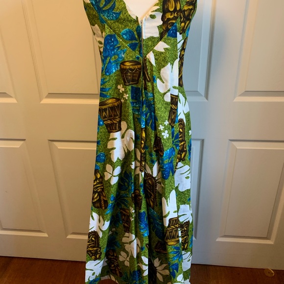 Vintage Barkcloth Tiki Dress with Back Drape - Picture 4 of 7
